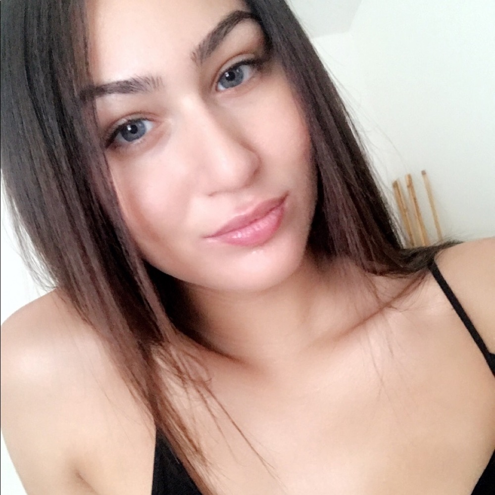 Meet your Posher, Samantha